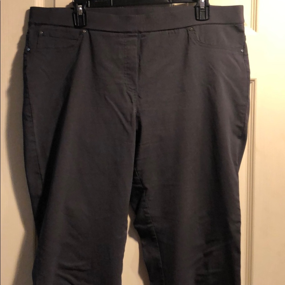 3 ladies pants size 18 for one low price!